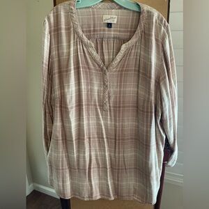 Plaid 3/4 sleeve soft shirt